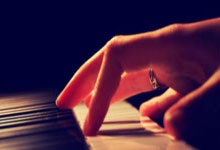 怎么在手机上卖股票:看股票用什么app好-基金公司“中考”放榜！谁表现强劲？谁在掉队？